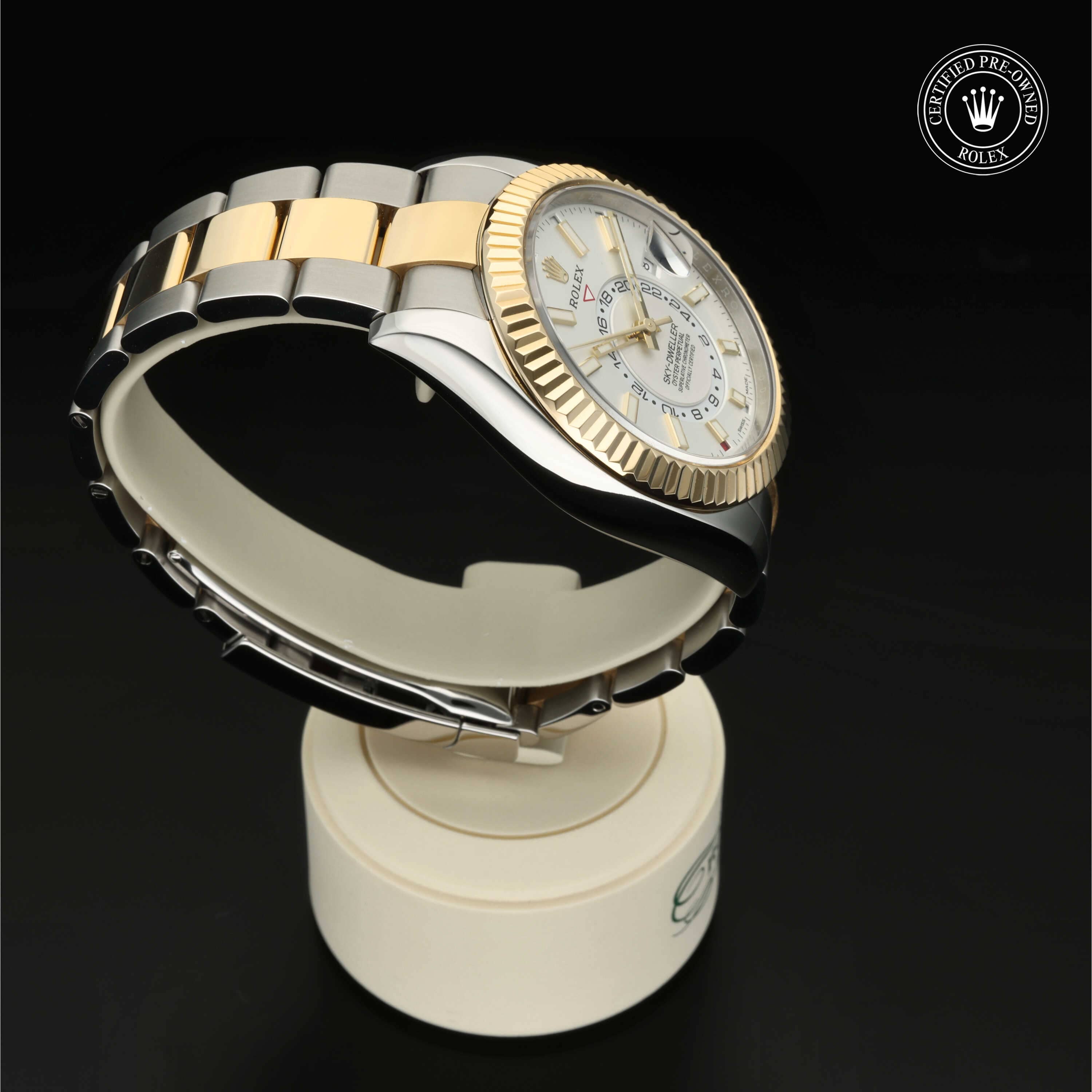 Rolex Certified Pre-Owned Oyster Perpetual Sky-Dweller in Rolesor 18 Karat Gelb, 42 mm, mit Tiefweiß – Ansicht 28