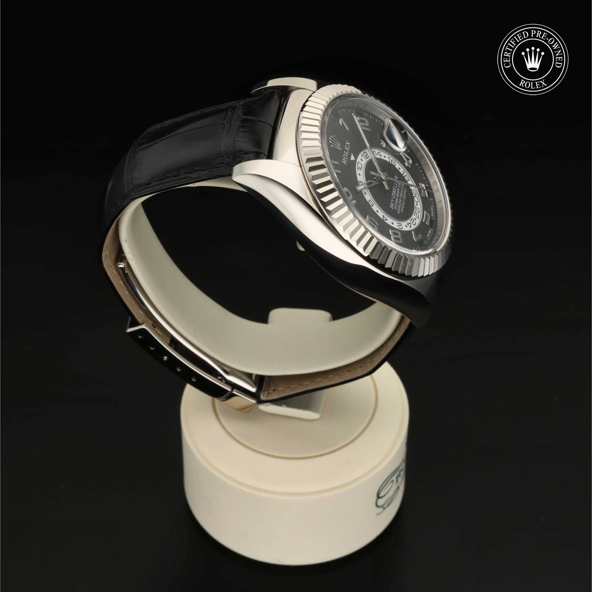Rolex Certified Pre-Owned Oyster Perpetual Sky-Dweller in 18 Karat Weißgold, 42 mm, mit Schwarz mit arabischen Ziffern – Ansicht 28